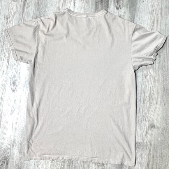 Def Leppard Graphic Tshirt - Picture 5 of 9